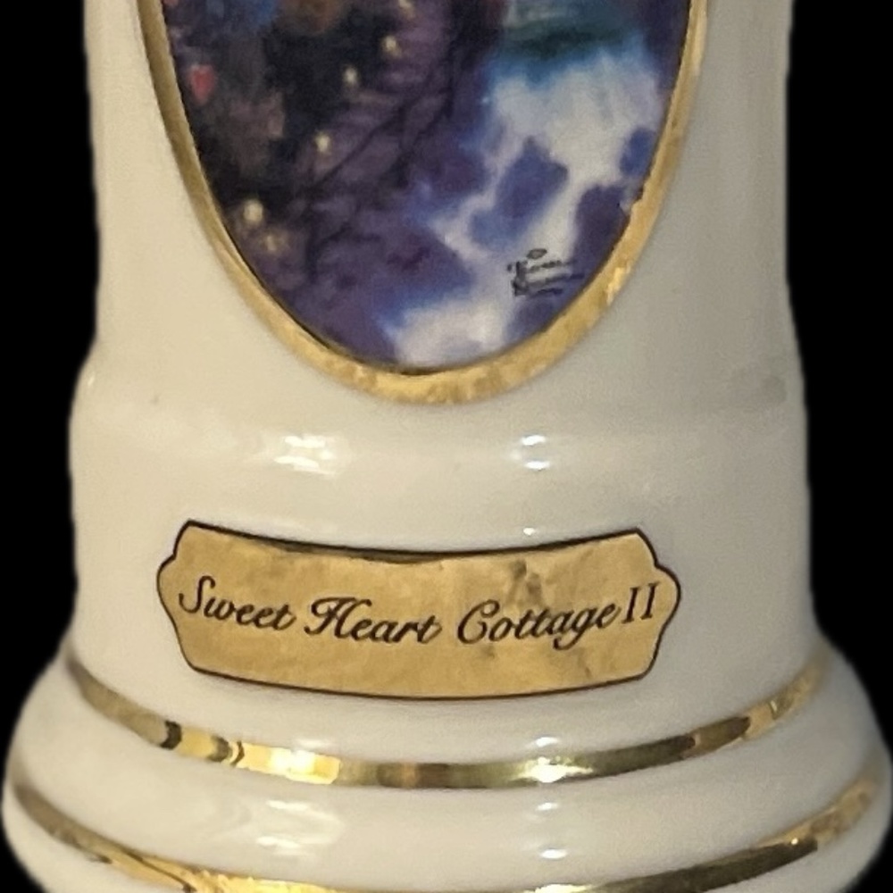 Avon Thomas Kincade Sweet Heart Cottage II  Shaker